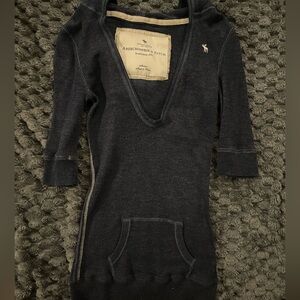 Abercrombie and Fitch top, size medium 3/4 length sleeve with hood